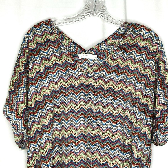 LUSH Womens Blouse Top Size Small Abstract V Neck Tunic Length Blue Cream Red - Picture 2 of 8